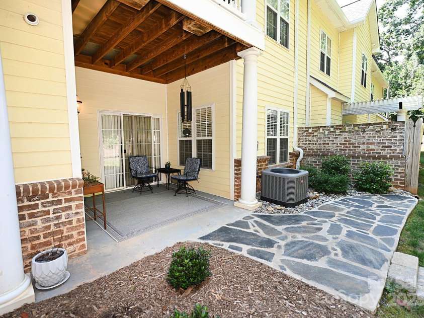 1384 21st Avenue, Hickory, NC 28601.  MLS# CAR4288275, YatesRealty ID 3179. 