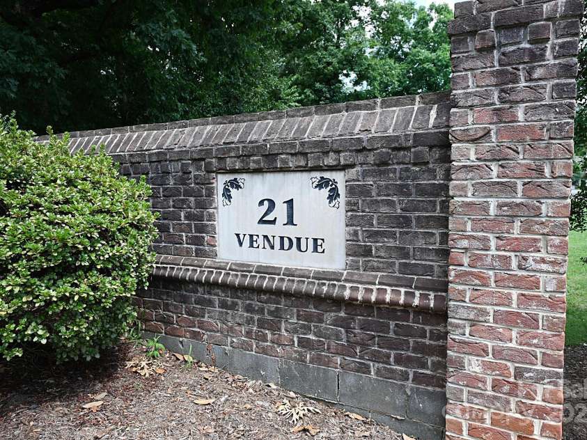 1384 21st Avenue, Hickory, NC 28601.  MLS# CAR4288275, YatesRealty ID 3179. 