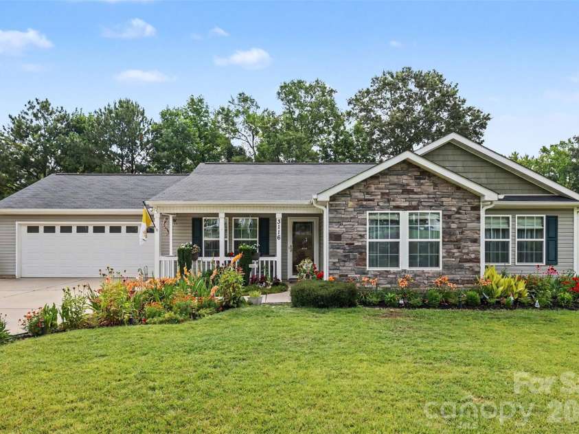3116 Georgetown Road, Lancaster, SC 29720.  MLS# CAR4395804, YatesRealty ID 31790. 