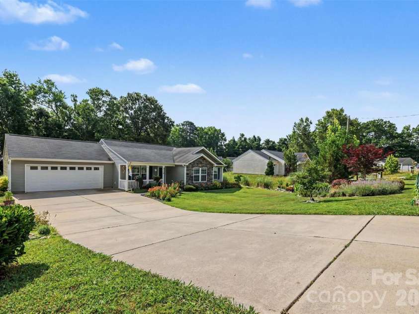 3116 Georgetown Road, Lancaster, SC 29720.  MLS# CAR4395804, YatesRealty ID 31790. 