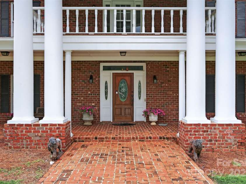 8350 Holler Farm Road, Clemmons, NC 27012.  MLS# CAR4291450, YatesRealty ID 31790. 