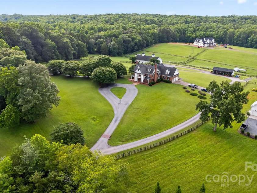 8350 Holler Farm Road, Clemmons, NC 27012.  MLS# CAR4291450, YatesRealty ID 31790. 