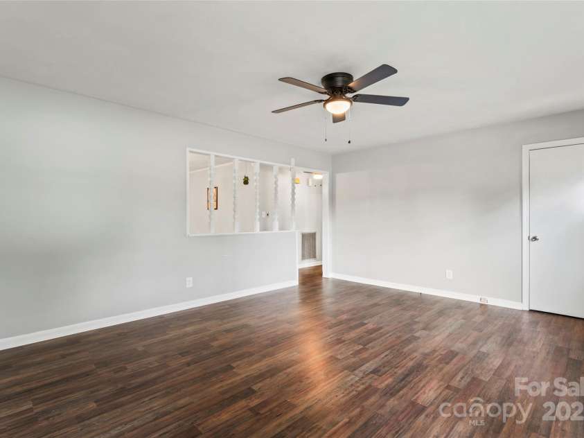 1733 Danbury Street, Gastonia, NC 28052.  MLS# CAR4282426, YatesRealty ID 31791. 