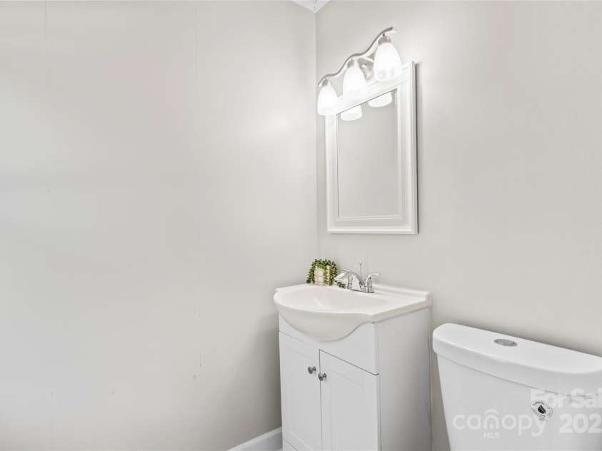 1733 Danbury Street, Gastonia, NC 28052.  MLS# CAR4282426, YatesRealty ID 31791. 