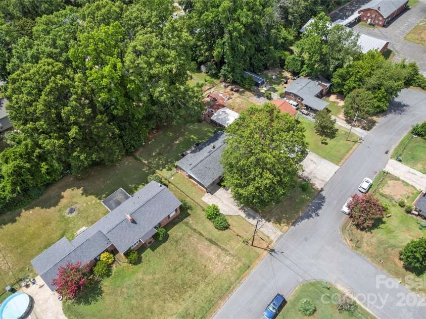 1733 Danbury Street, Gastonia, NC 28052.  MLS# CAR4282426, YatesRealty ID 31791. 