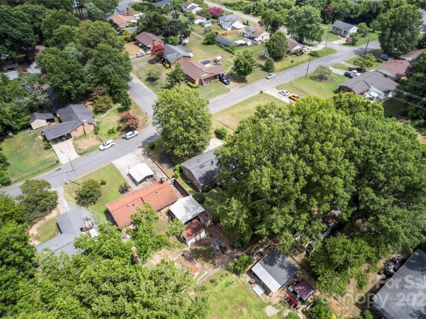 1733 Danbury Street, Gastonia, NC 28052.  MLS# CAR4282426, YatesRealty ID 31791. 