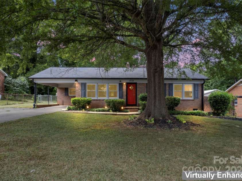 1733 Danbury Street, Gastonia, NC 28052.  MLS# CAR4282426, YatesRealty ID 31791. 