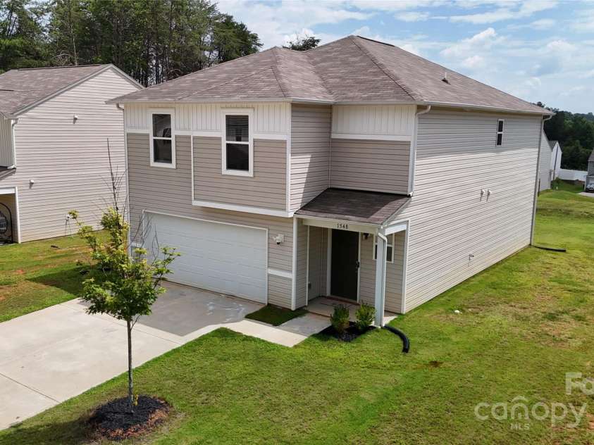1548 Cannan Mountain Drive, Newton, NC 28658.  MLS# CAR4283954, YatesRealty ID 31792. 