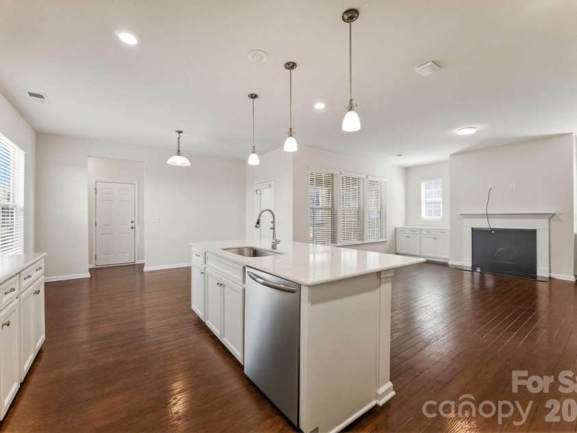 6418 Raffia Road, Charlotte, NC 28277.  MLS# CAR4395806, YatesRealty ID 31792. 
