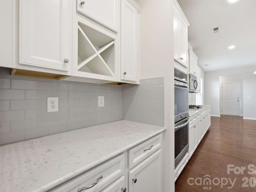 6418 Raffia Road, Charlotte, NC 28277.  MLS# CAR4395806, YatesRealty ID 31792. 