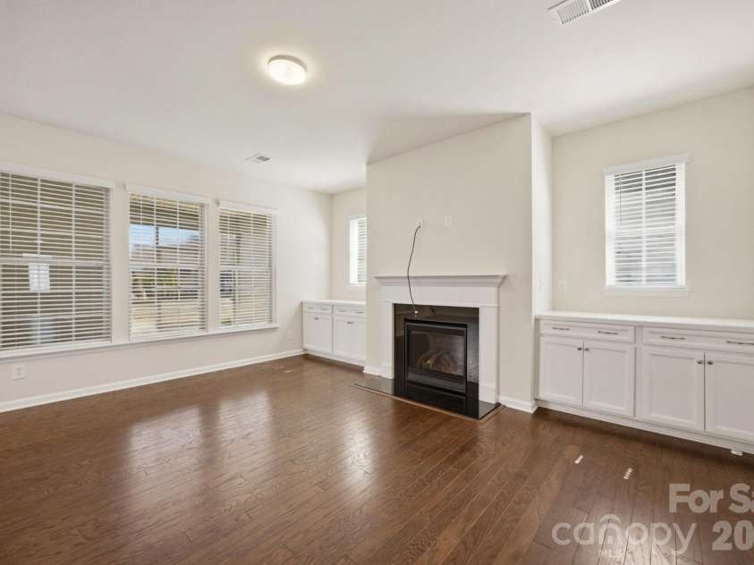 6418 Raffia Road, Charlotte, NC 28277.  MLS# CAR4395806, YatesRealty ID 31792. 