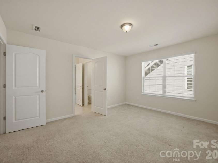 6418 Raffia Road, Charlotte, NC 28277.  MLS# CAR4395806, YatesRealty ID 31792. 