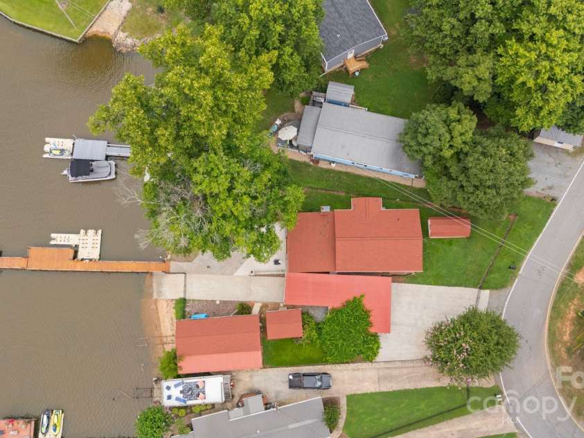 4274 Old Mountain Road, Lexington, NC 27292.  MLS# CAR4284468, YatesRealty ID 31793. 