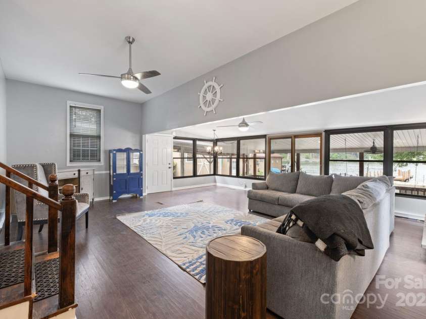 4274 Old Mountain Road, Lexington, NC 27292.  MLS# CAR4284468, YatesRealty ID 31793. 