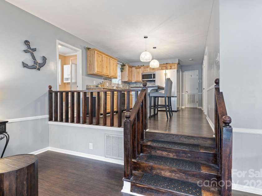 4274 Old Mountain Road, Lexington, NC 27292.  MLS# CAR4284468, YatesRealty ID 31793. 