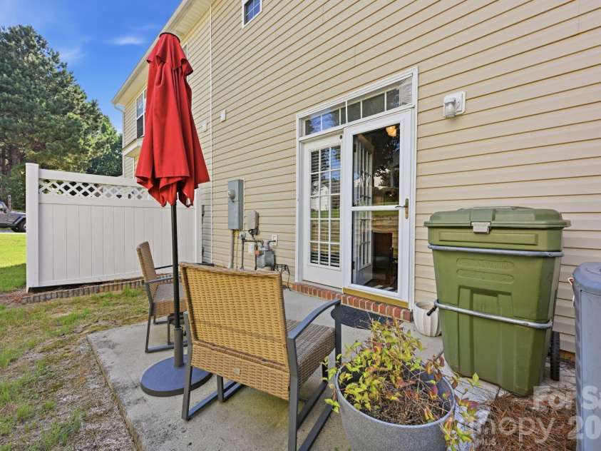 136 Rapids Road, Fort Mill, SC 29715.  MLS# CAR4395399, YatesRealty ID 31794. 