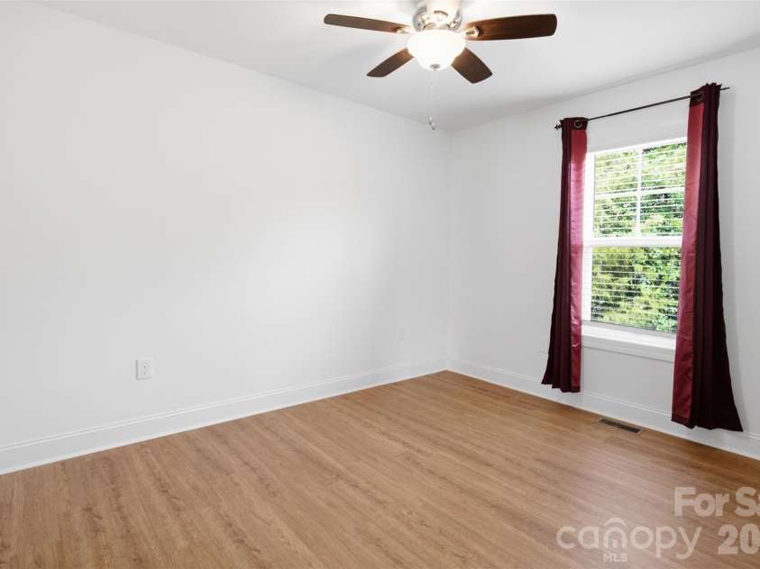 127 Quiet Acres Trail, Harmony, NC 28634.  MLS# CAR4395850, YatesRealty ID 31795. 