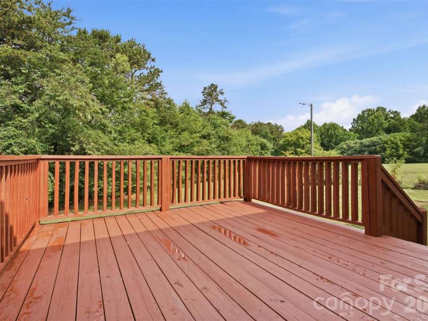 127 Quiet Acres Trail, Harmony, NC 28634.  MLS# CAR4395850, YatesRealty ID 31795. 
