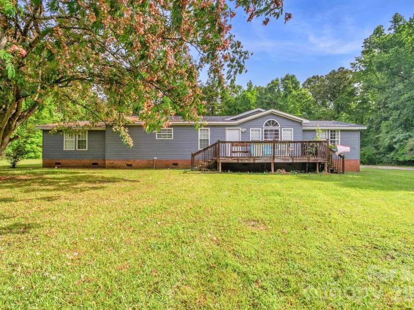 1825 Old Pardue Road, Lancaster, SC 29720.  MLS# CAR4395218, YatesRealty ID 31796. 