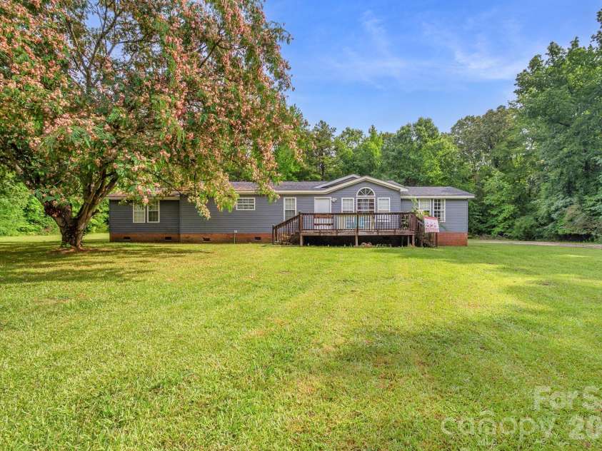 1825 Old Pardue Road, Lancaster, SC 29720.  MLS# CAR4395218, YatesRealty ID 31796. 
