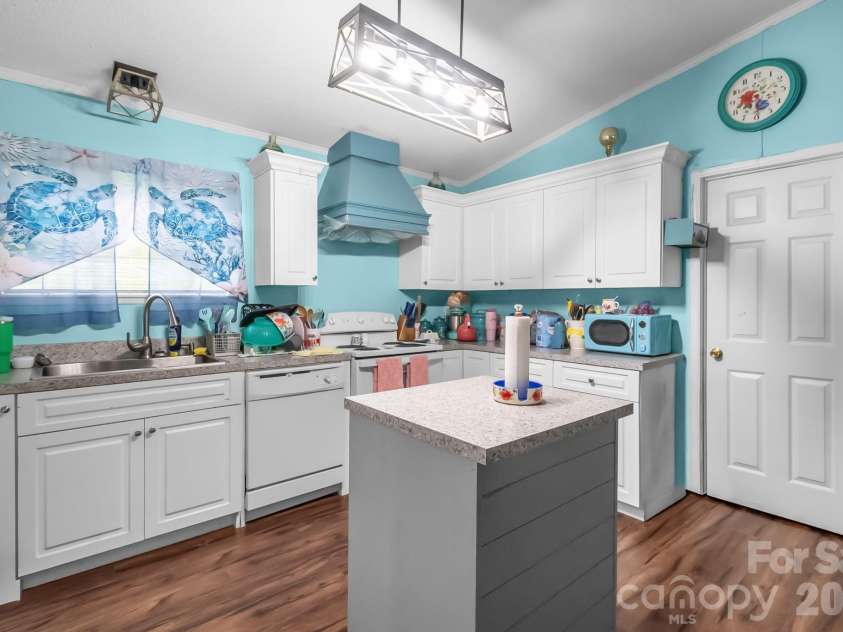 1825 Old Pardue Road, Lancaster, SC 29720.  MLS# CAR4395218, YatesRealty ID 31796. 