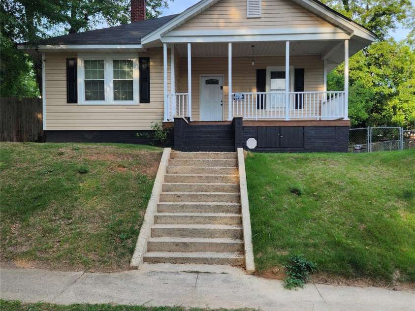106 Liberty Street, Gastonia, NC 28052.  MLS# CAR4391567, YatesRealty ID 31797. Front