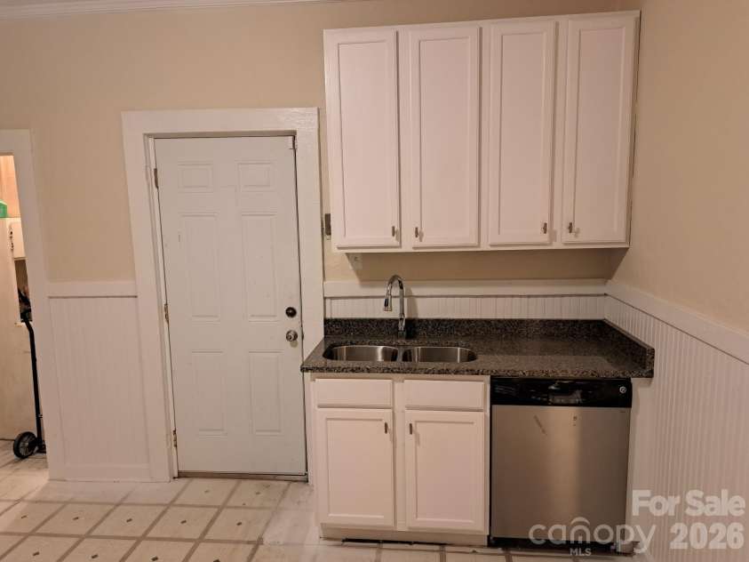 106 Liberty Street, Gastonia, NC 28052.  MLS# CAR4391567, YatesRealty ID 31797. Kitchen