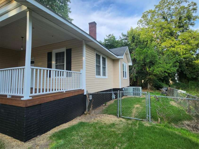 106 Liberty Street, Gastonia, NC 28052.  MLS# CAR4391567, YatesRealty ID 31797. Side