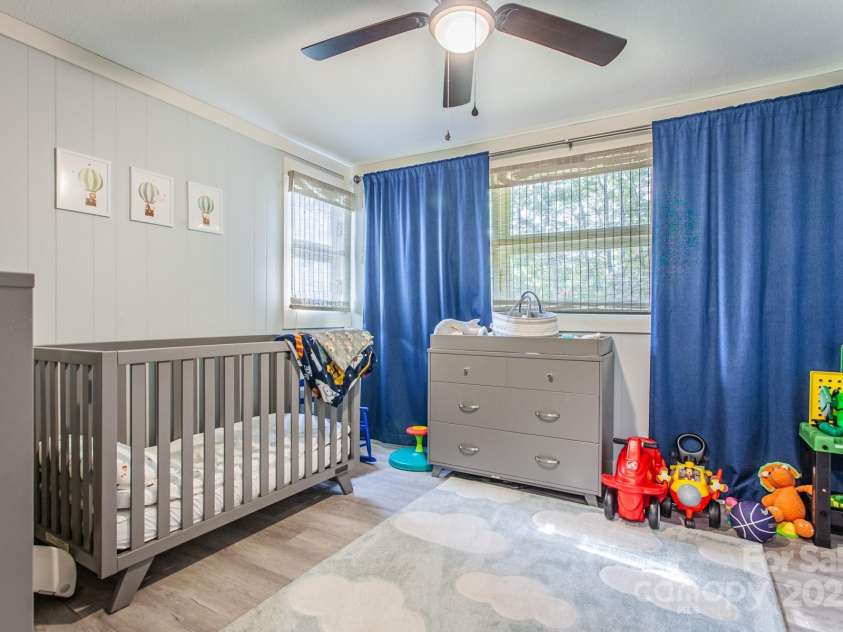 68 Mountain Drive, Robbinsville, NC 28771.  MLS# CAR4291302, YatesRealty ID 31797. 