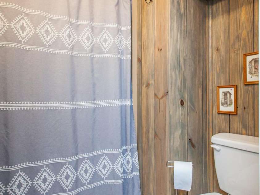 68 Mountain Drive, Robbinsville, NC 28771.  MLS# CAR4291302, YatesRealty ID 31797. 