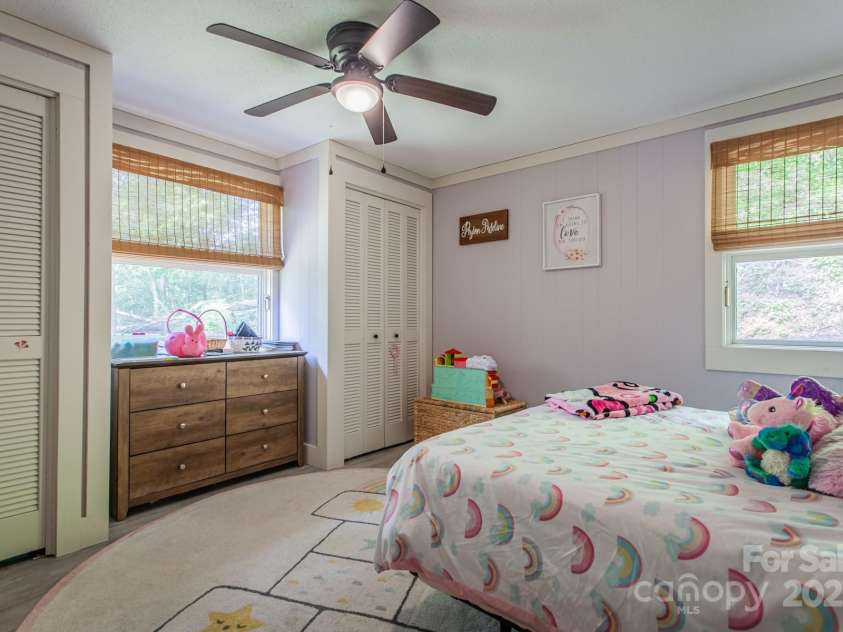 68 Mountain Drive, Robbinsville, NC 28771.  MLS# CAR4291302, YatesRealty ID 31797. 