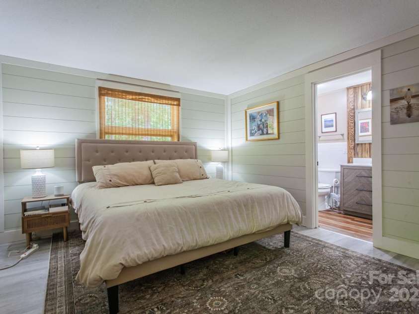 68 Mountain Drive, Robbinsville, NC 28771.  MLS# CAR4291302, YatesRealty ID 31797. 