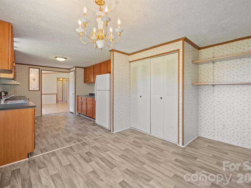 153 Wild Cherry Drive, Statesville, NC 28625.  MLS# CAR4395299, YatesRealty ID 31798. Kitchen