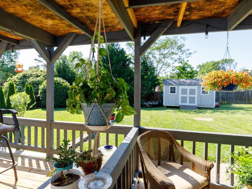 205 Wrentree Lane, Gastonia, NC 28056.  MLS# CAR4256679, YatesRealty ID 31798. 