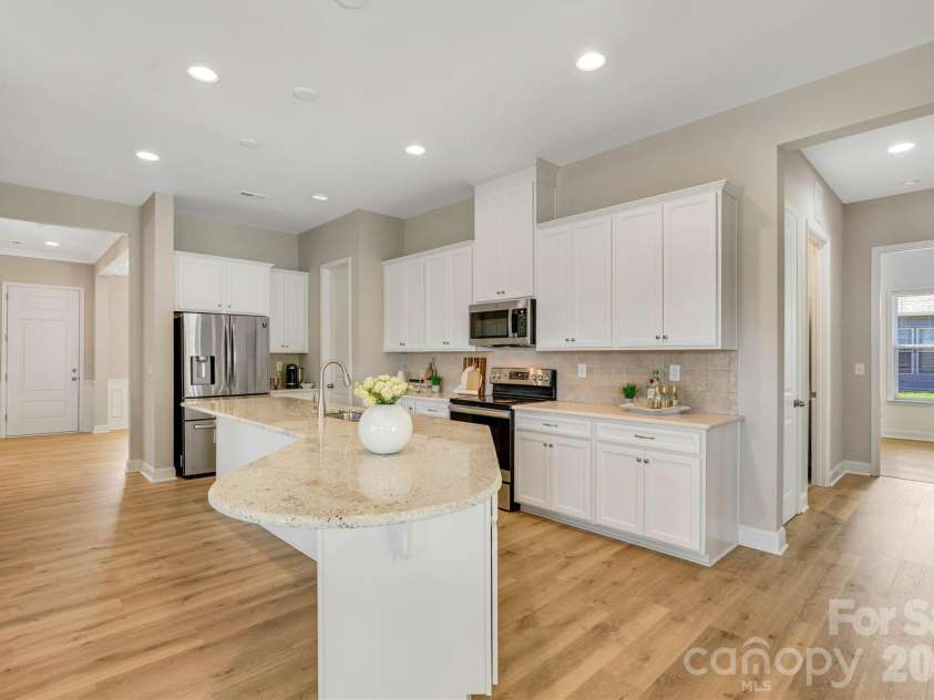 8091 Woodline Lane, Denver, NC 28037.  MLS# CAR4388004, YatesRealty ID 31799. 