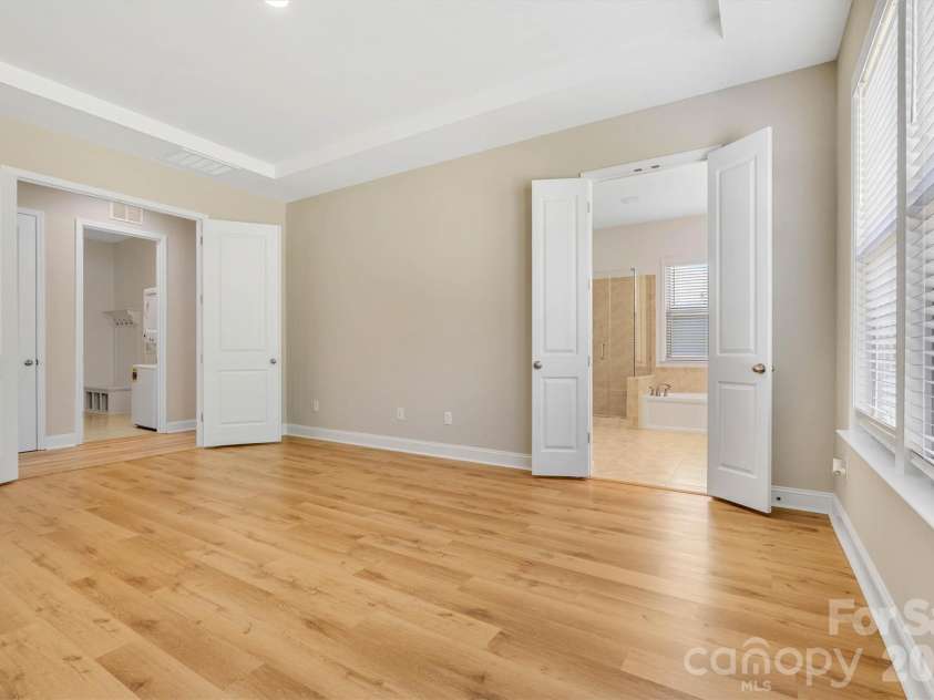 8091 Woodline Lane, Denver, NC 28037.  MLS# CAR4388004, YatesRealty ID 31799. 