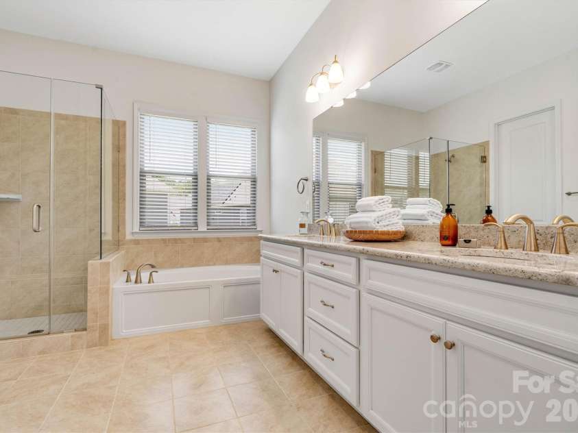 8091 Woodline Lane, Denver, NC 28037.  MLS# CAR4388004, YatesRealty ID 31799. 