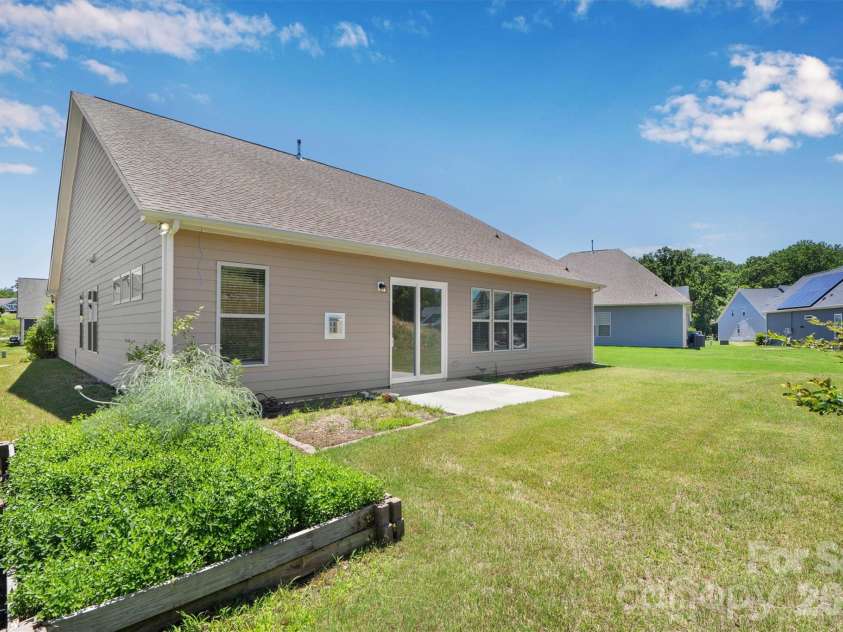 8091 Woodline Lane, Denver, NC 28037.  MLS# CAR4388004, YatesRealty ID 31799. 