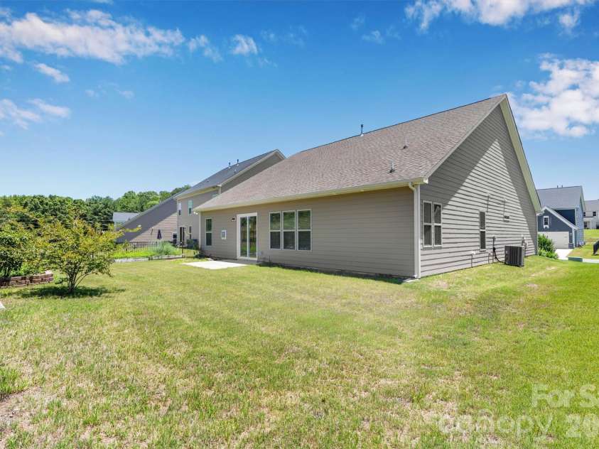 8091 Woodline Lane, Denver, NC 28037.  MLS# CAR4388004, YatesRealty ID 31799. 