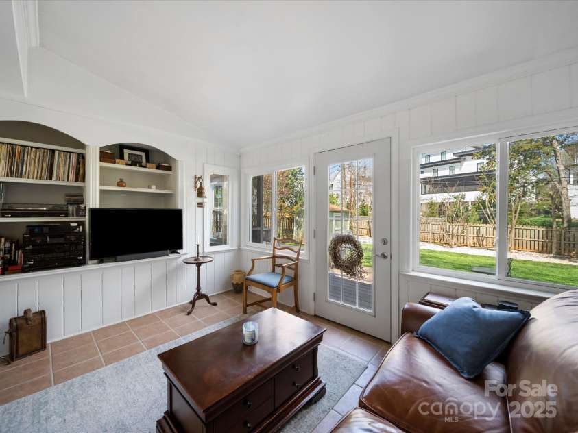1623 Geneva Court, Charlotte, NC 28209.  MLS# CAR4235982, YatesRealty ID 3180. Den