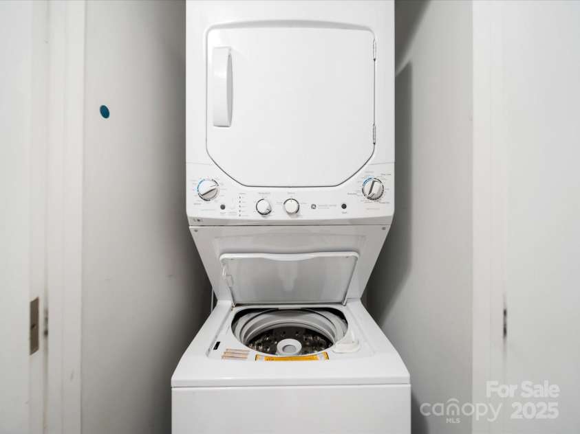 1623 Geneva Court, Charlotte, NC 28209.  MLS# CAR4235982, YatesRealty ID 3180. Laundry closet
