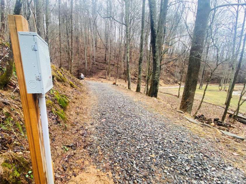 3301 State Highway 197 None, Burnsville, NC 28714.  MLS# CAR4354714, YatesRealty ID 3180. 