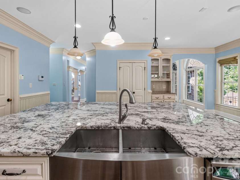 6543 Robin Hollow Drive, Mint Hill, NC 28227.  MLS# CAR4385077, YatesRealty ID 31800. 