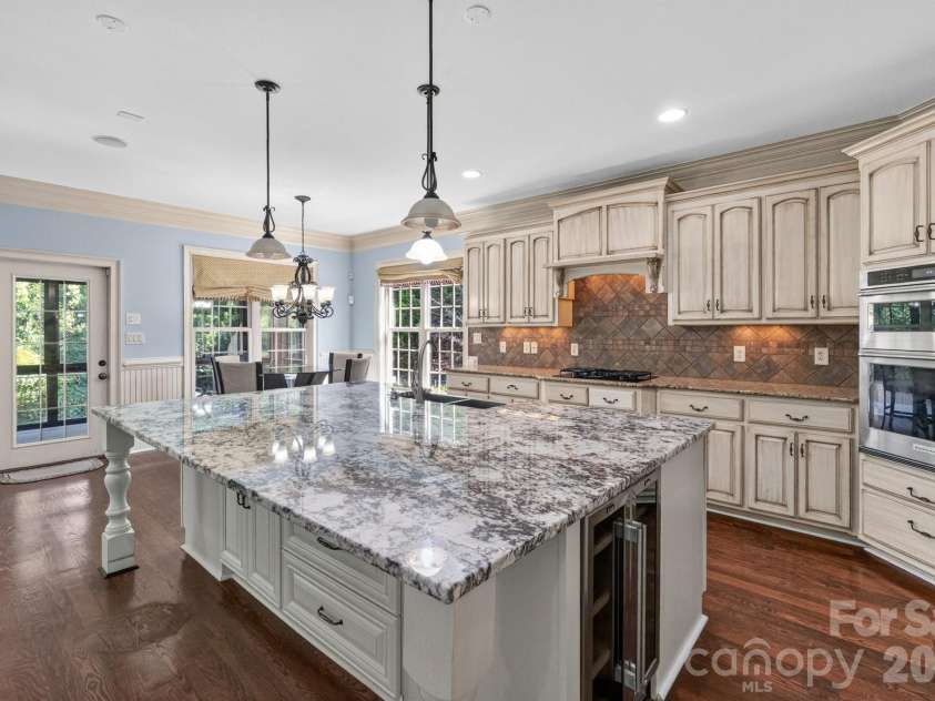 6543 Robin Hollow Drive, Mint Hill, NC 28227.  MLS# CAR4385077, YatesRealty ID 31800. 