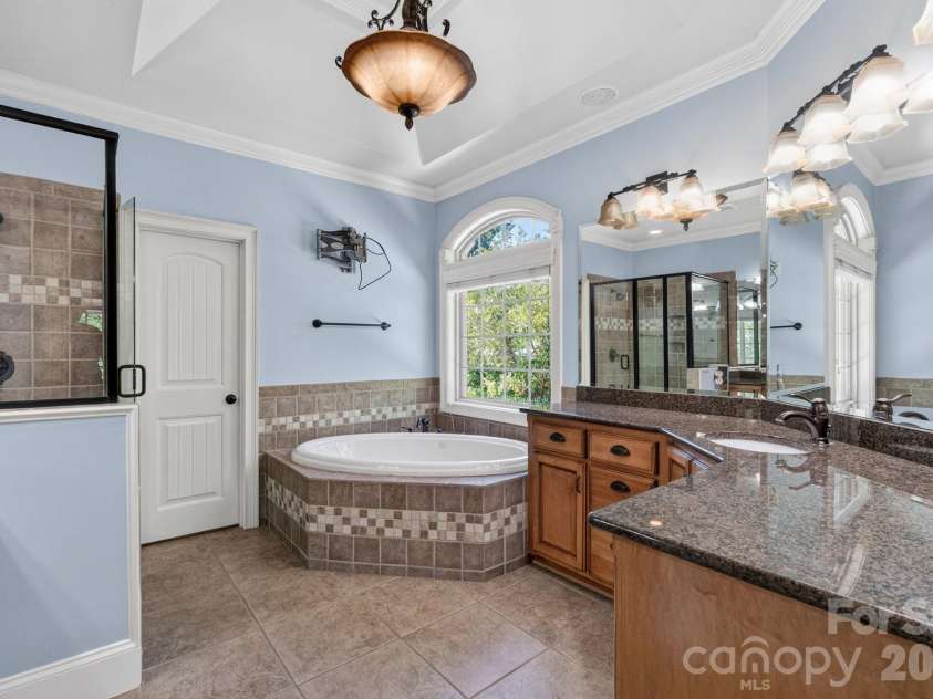 6543 Robin Hollow Drive, Mint Hill, NC 28227.  MLS# CAR4385077, YatesRealty ID 31800. 