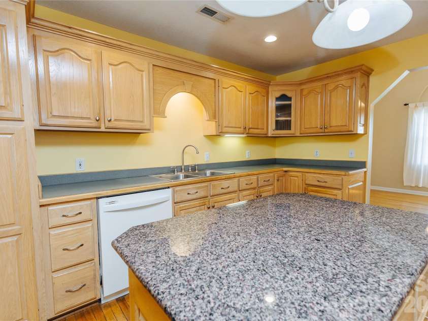 1895 Airport Road, Marion, NC 28752.  MLS# CAR4394606, YatesRealty ID 31802. 