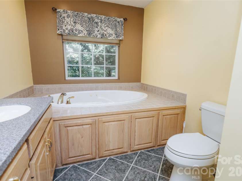 1895 Airport Road, Marion, NC 28752.  MLS# CAR4394606, YatesRealty ID 31802. 