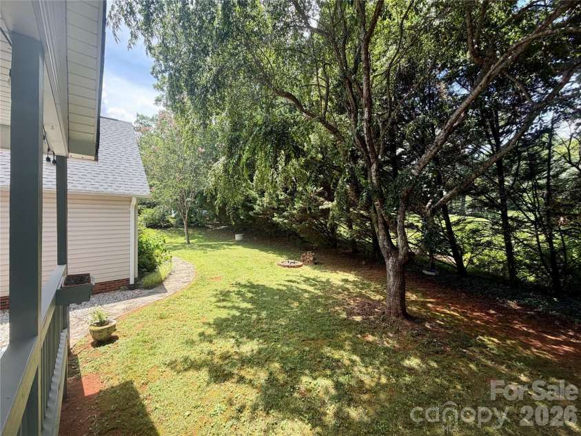 1895 Airport Road, Marion, NC 28752.  MLS# CAR4394606, YatesRealty ID 31802. 