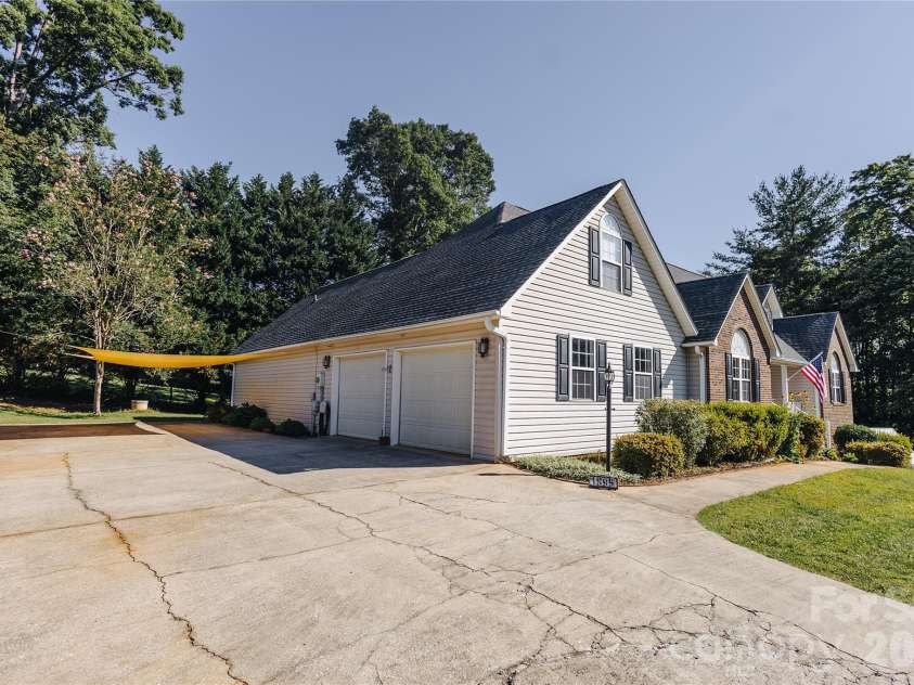 1895 Airport Road, Marion, NC 28752.  MLS# CAR4394606, YatesRealty ID 31802. 