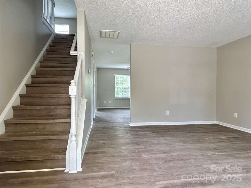 4424 Staffordshire Lane, Charlotte, NC 28213.  MLS# CAR4274521, YatesRealty ID 31803. 